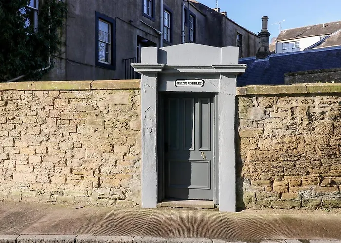 2 Abbey Row
