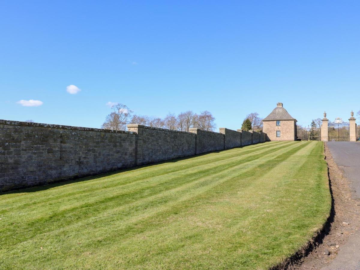 2 Abbey Row Kelso
